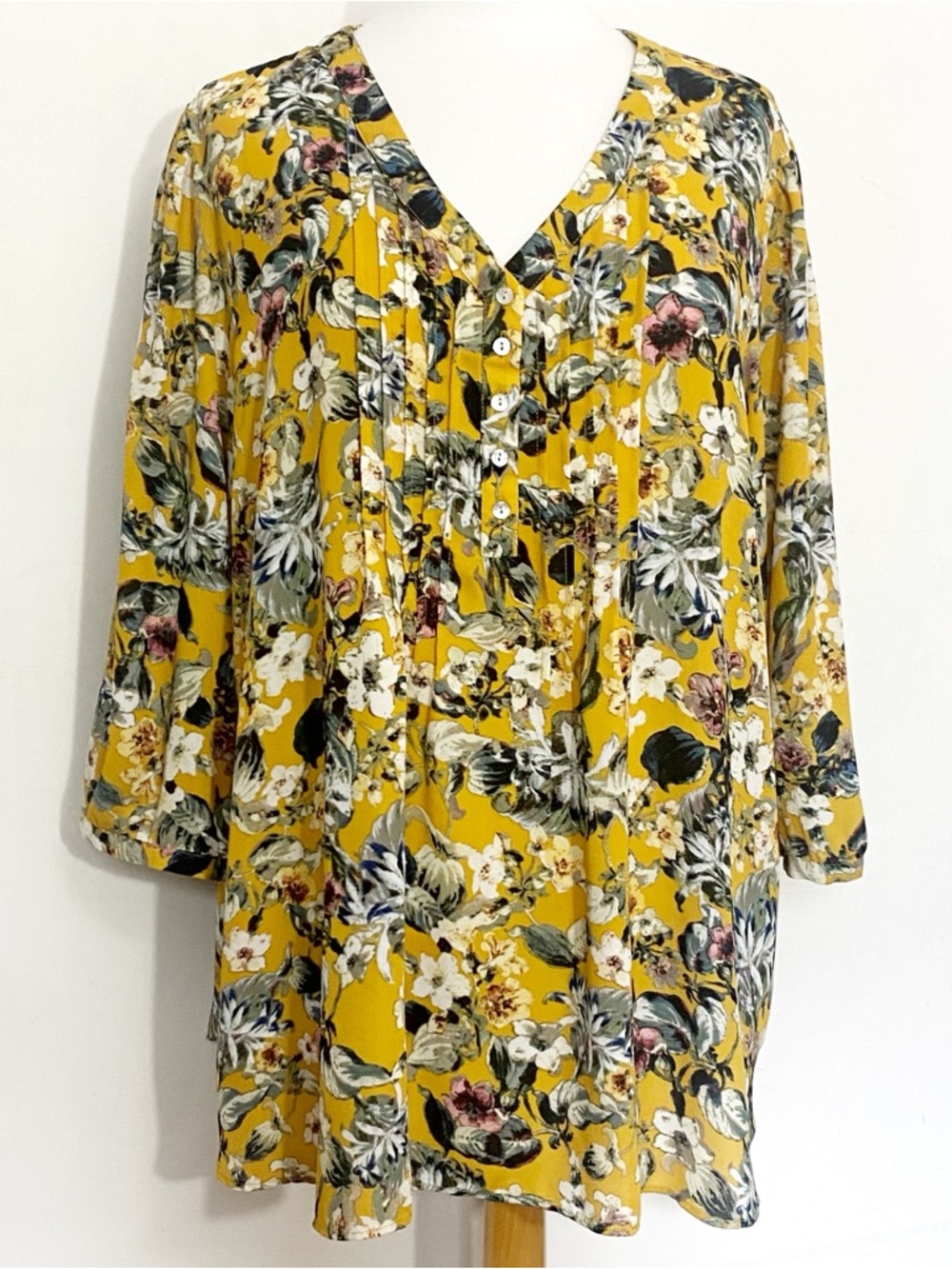 Rose + Olive Floral V-Neck Tucked Front Flowy Tunic Top in Mustard Yellow 2X